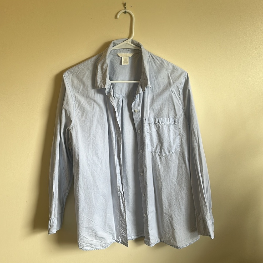 H&M blue button down - Picture 3 of 3